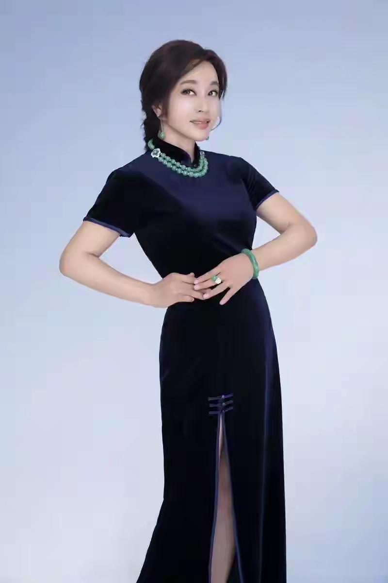 钱再多有什么用？75岁无儿无女的刘晓庆，给所有中老年人提了个醒
 

 
人到7