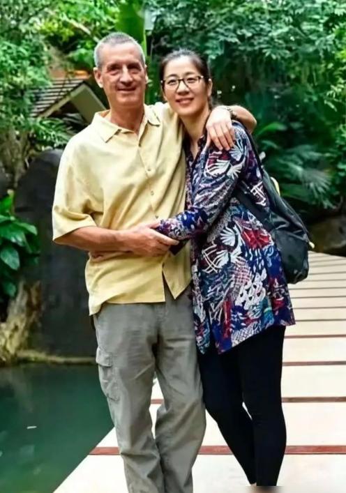 当年的女排第一美女李月明，退队后竟活成了这样！

2026年6月3日晚，南京青奥