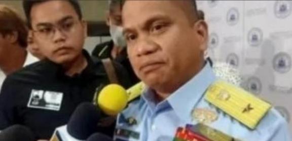 菲律宾军方发言人曾放狠话：中国胆敢拖走仁爱礁非法坐滩的“马德雷山”号，菲方就会动