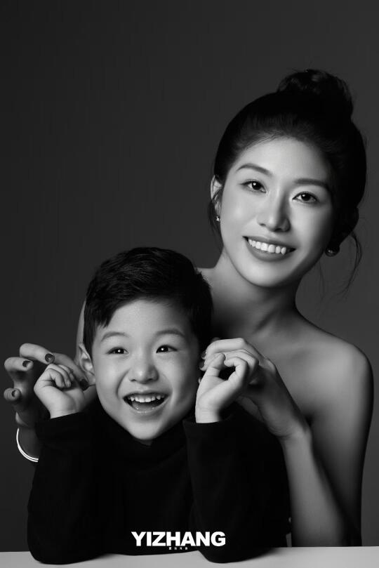会反复爱上等黑白亲子照❤️将爱存进照片