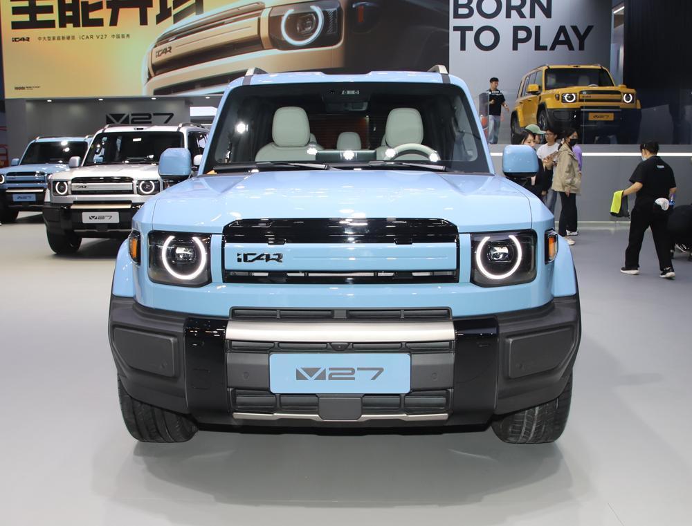 iCAR首款增程旗舰V27实车首发，20万级中大型SUV又添狠角色[吃瓜群众]