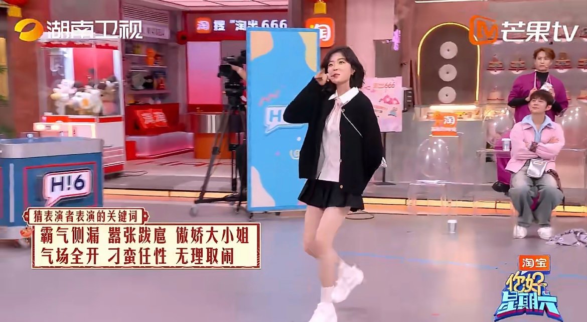 孙千好聪明的小脑瓜孙千把刁蛮任性演精髓了 孙千叼道具演刁蛮任性，细节把控超到位，