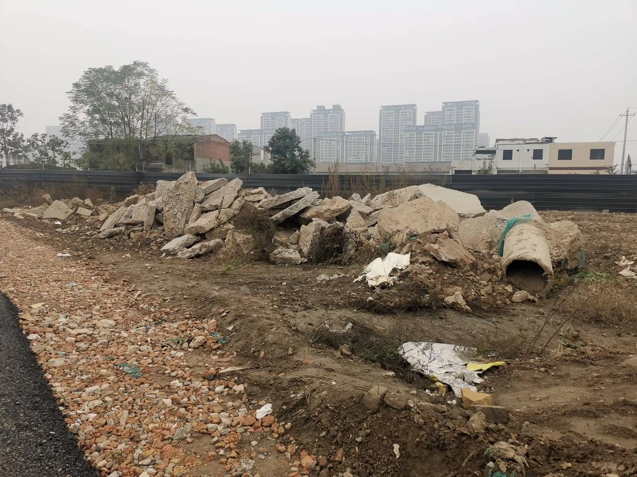 西安阿房一路：新修主干道变身