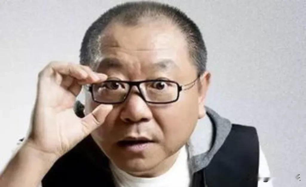 范伟老师近照曝光，岁月痕迹令人感慨！
四和娱乐:关注
范伟老师近照曝光，你真的还