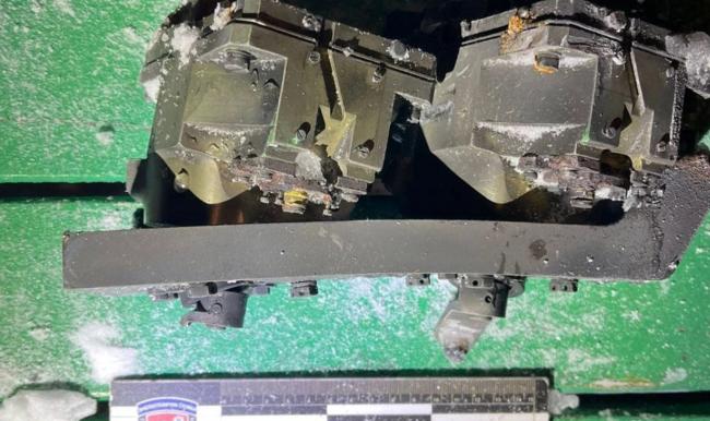 令人震惊，乌克兰居然回收了俄罗斯发射的“榛树”中程弹道导弹残骸，目前基辅捡漏收集