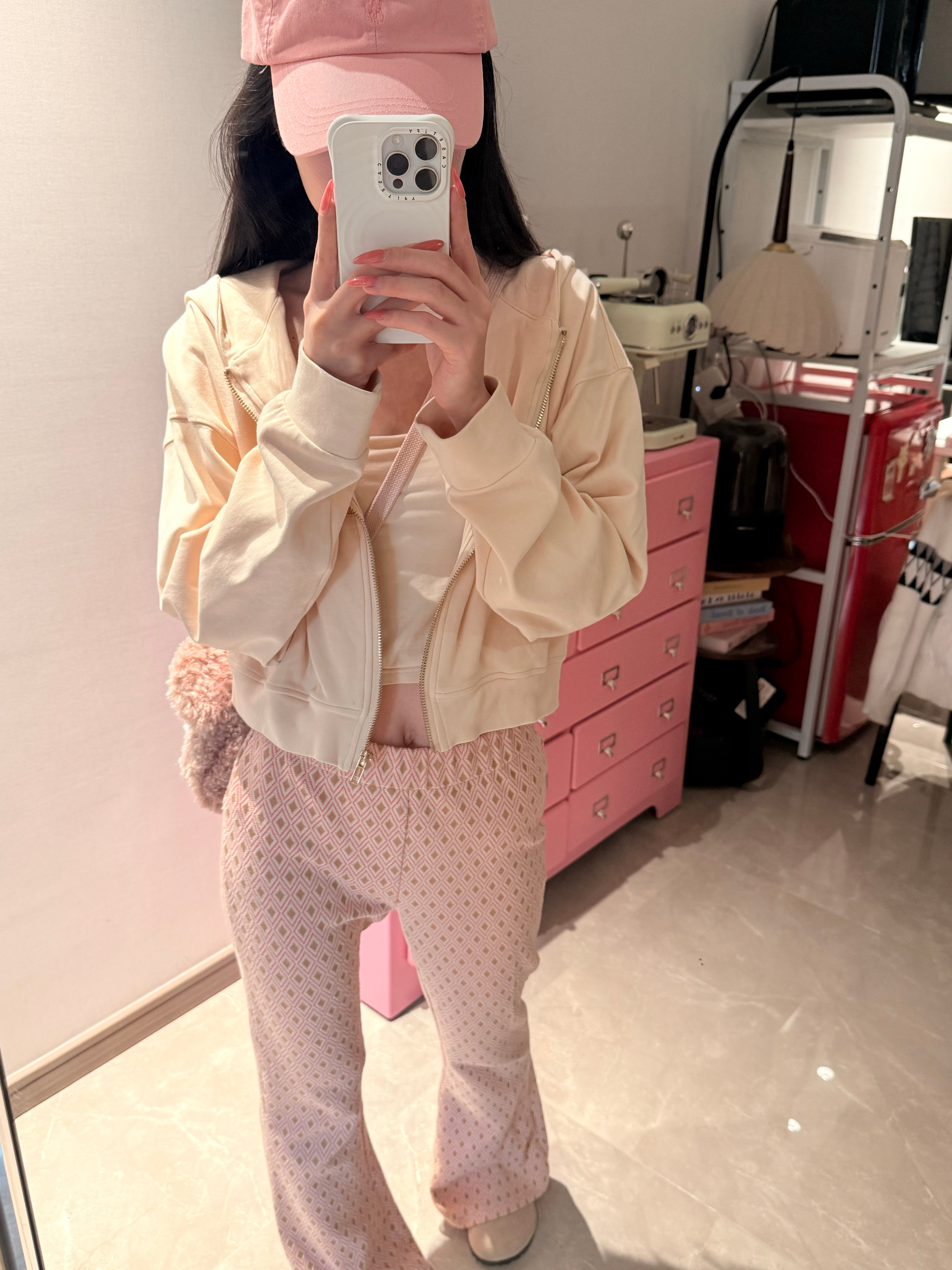 收拾完了打算去白马寺看樱花 一出门就下雨了