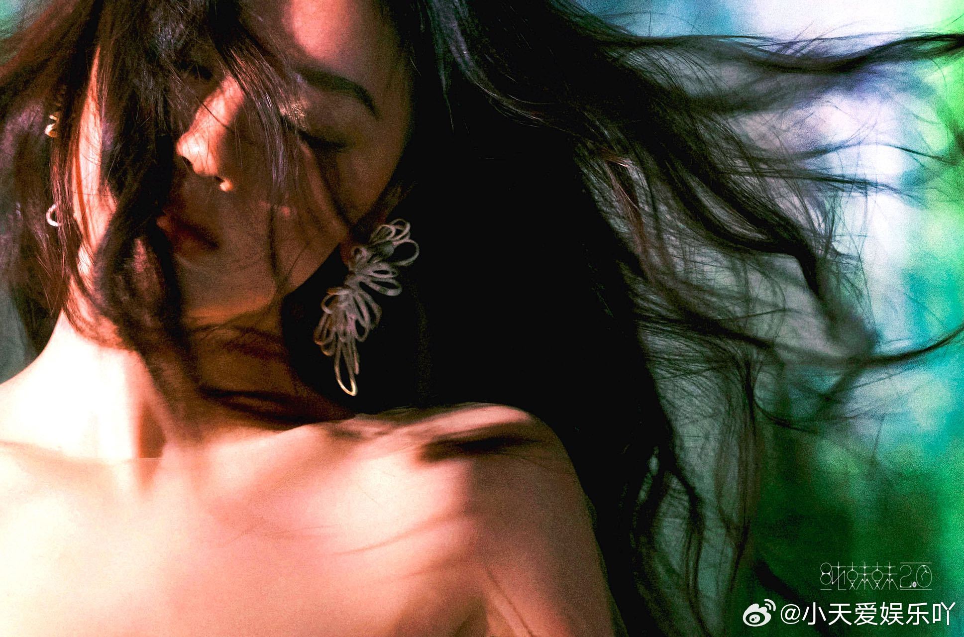 单依纯灵珠降世 单依纯这是艺术好震撼 的「纯妹妹2.0」舞台我能反复刷！灵珠降世