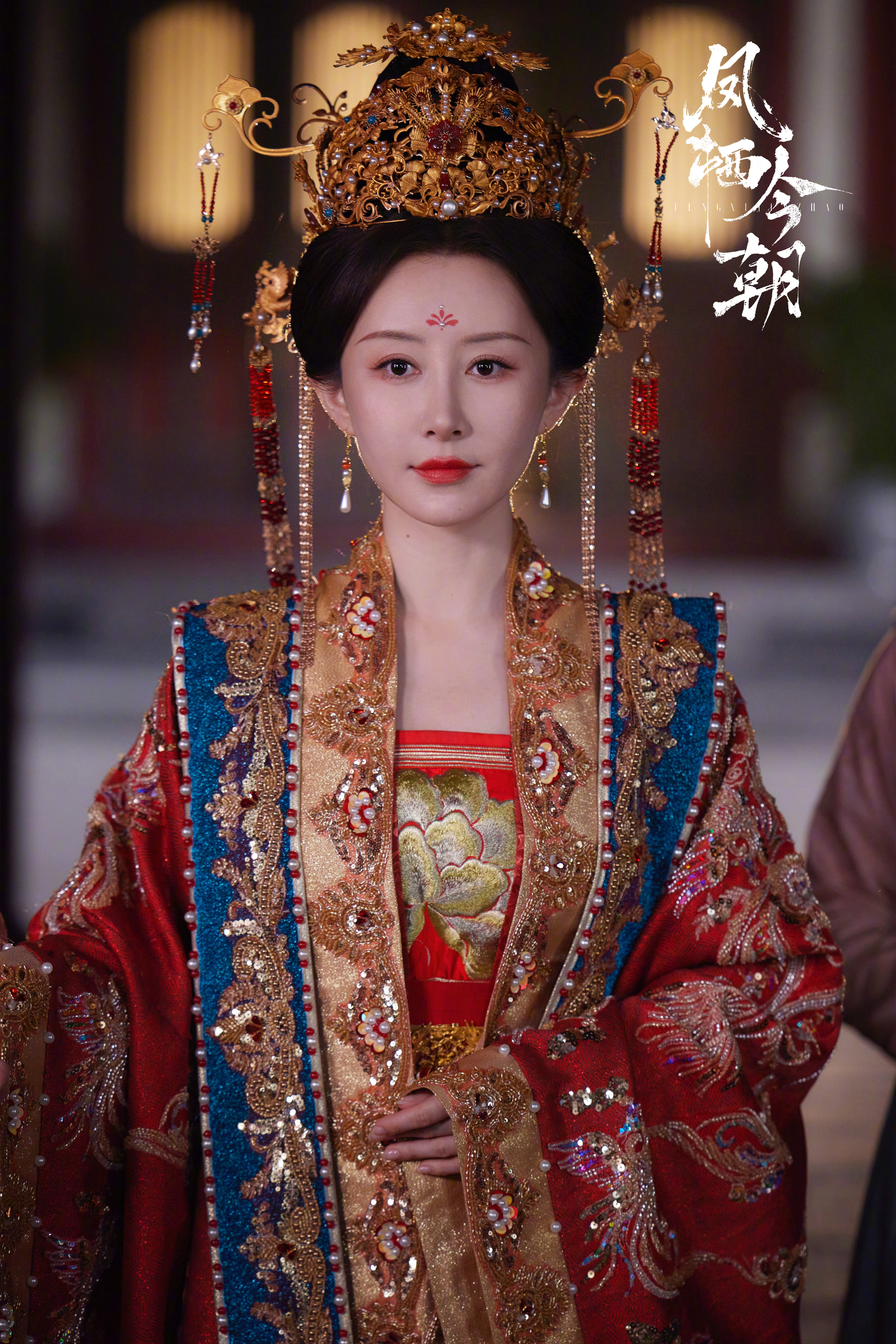舒畅短剧《凤栖今朝》，5月30日10点上线。舒畅短剧中的造型都好漂亮啊！不愧是我