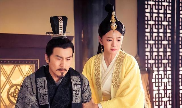 王朝更替，法统与道统的延续向来是关键，禅让承天命或武功定乾坤，皆需人心所向。然有