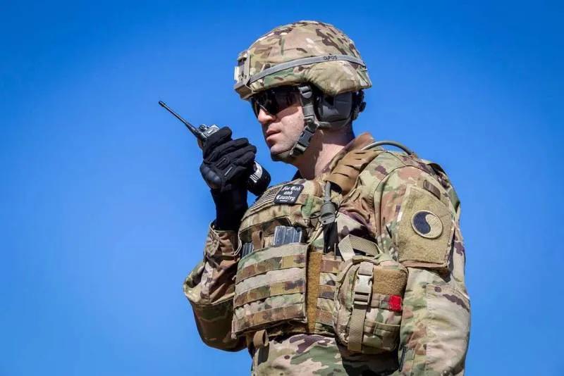 一项调查显示三分之一的美国人支持向乌克兰派遣美军 大约三分之一的美国公民支持美国