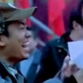 结婚30多年的丈夫中了5000多万大奖，妻子离婚时却只分到700万？直到整理女儿