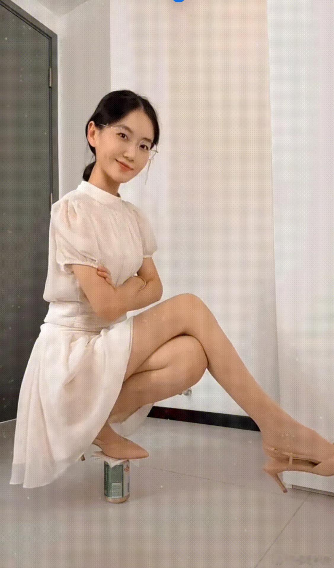 叶问蹲，难度大，观赏性高 