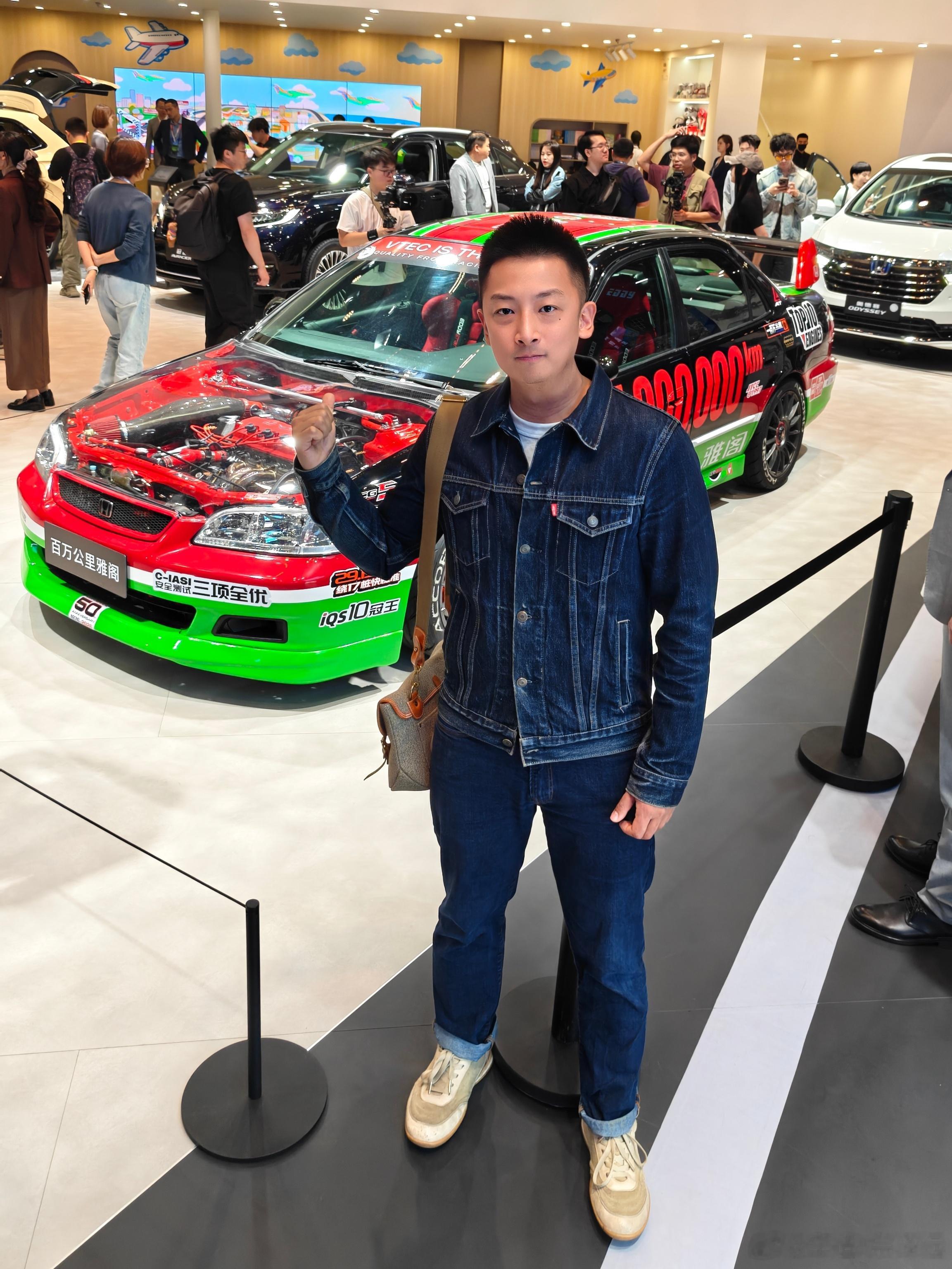 车展看到我的改装方案被剽窃是什么体验今年1月份有一个改装需求，我这边做了一个致敬