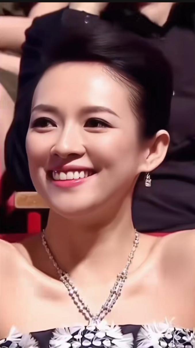 章子怡，我今天才发现你真的很漂亮，你好有魅力！