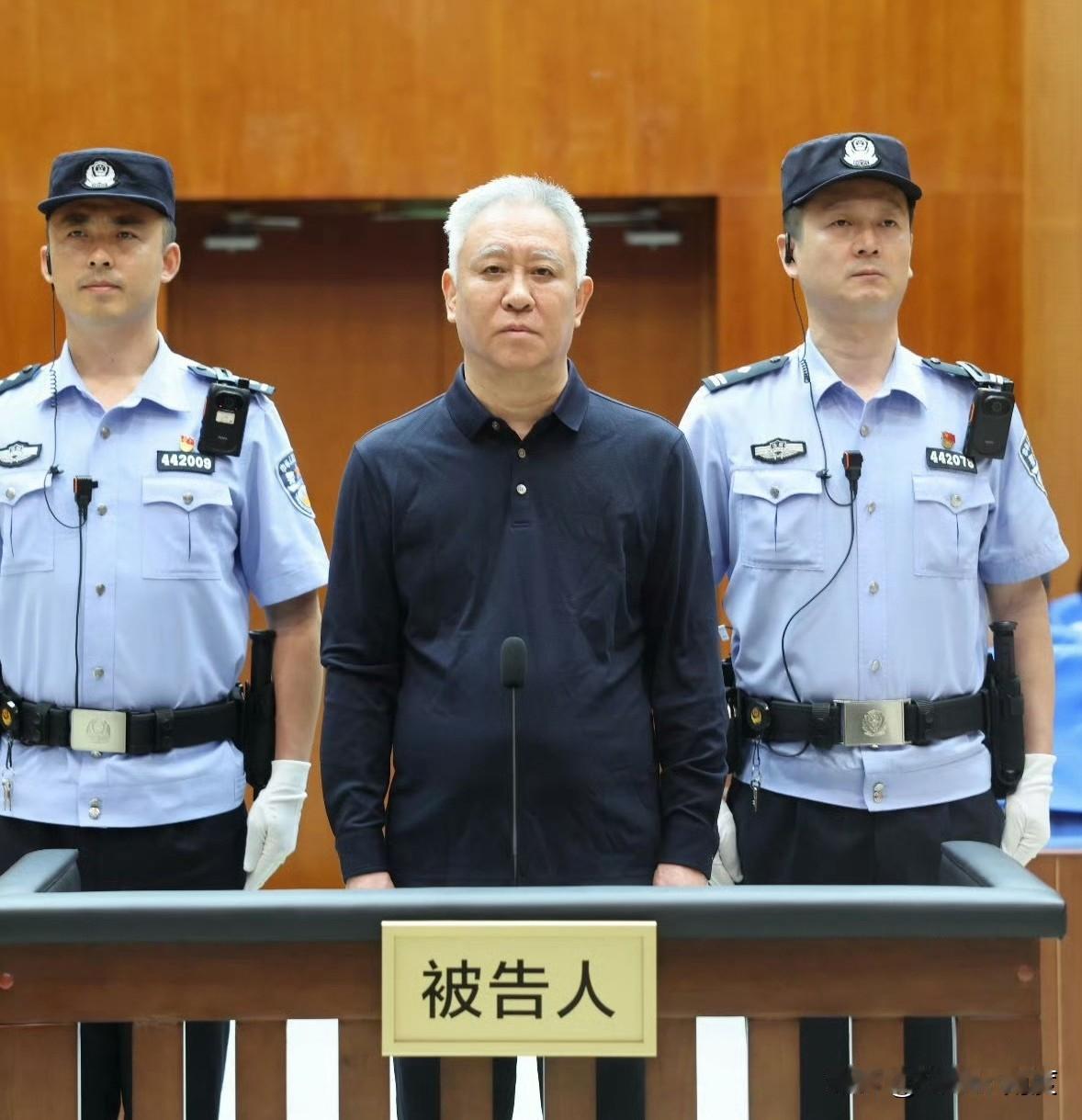 大部分崩盘的人，崩盘后都会长胖。无它，靴子落地的效应。