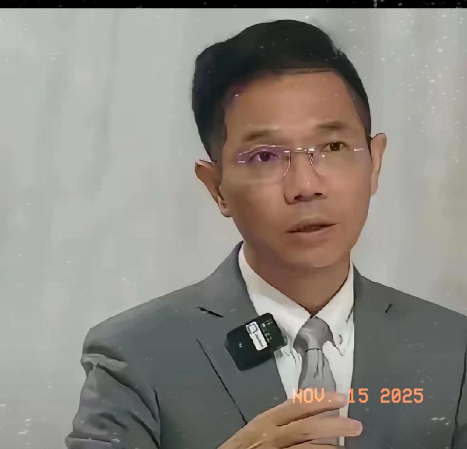 原来郭勇刚睡不着根本不是因为“摔狗”！

这事儿早从邻里小摩擦，


变成了“非