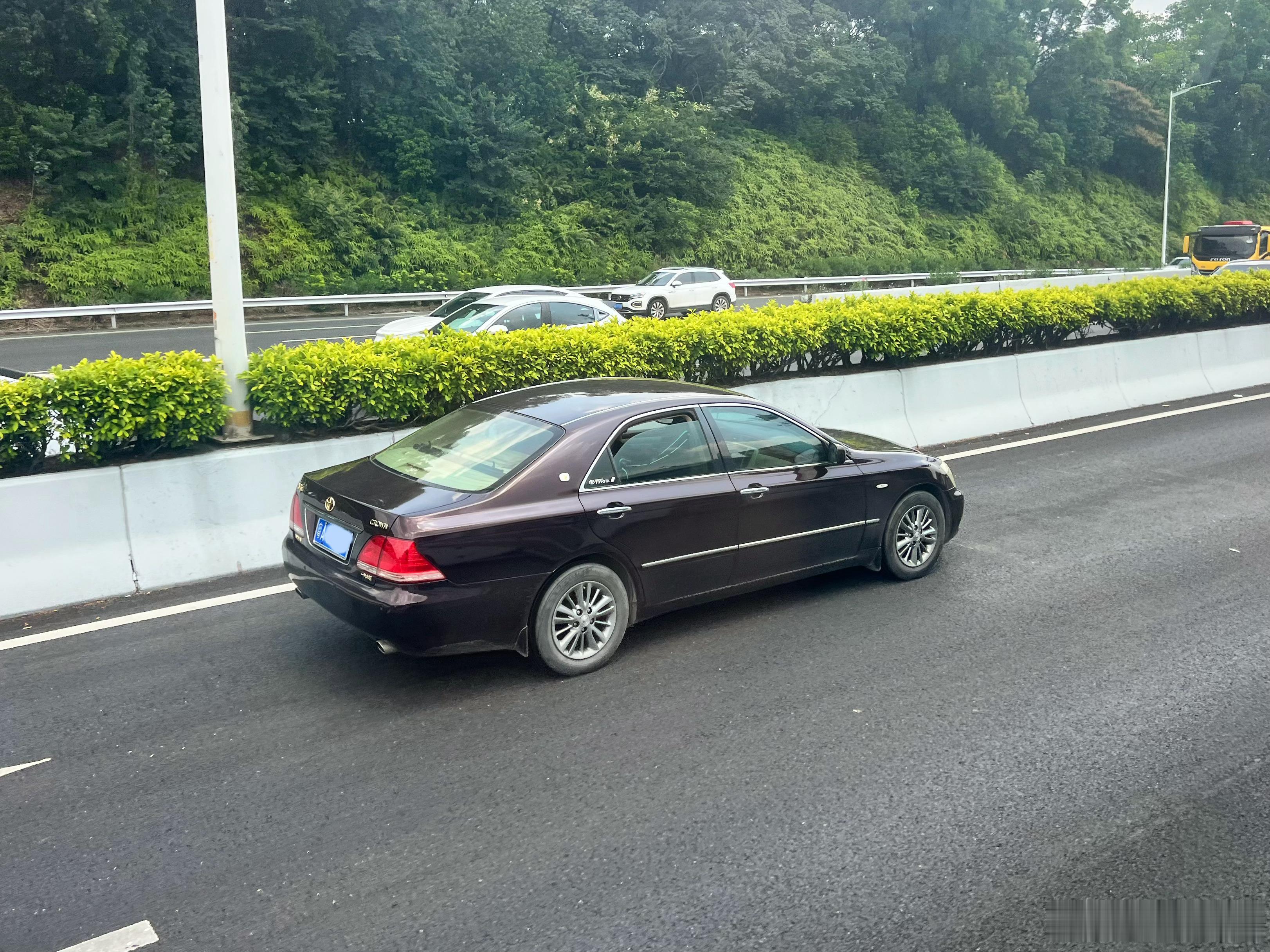 一些瞎拍到的靓车…… 广州·广州白云国际机场