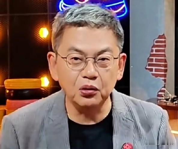 还太嫩！苏群谈杨瀚森：

“明天背靠背的比赛，开拓者和湖人，杨瀚森能不能有更多的