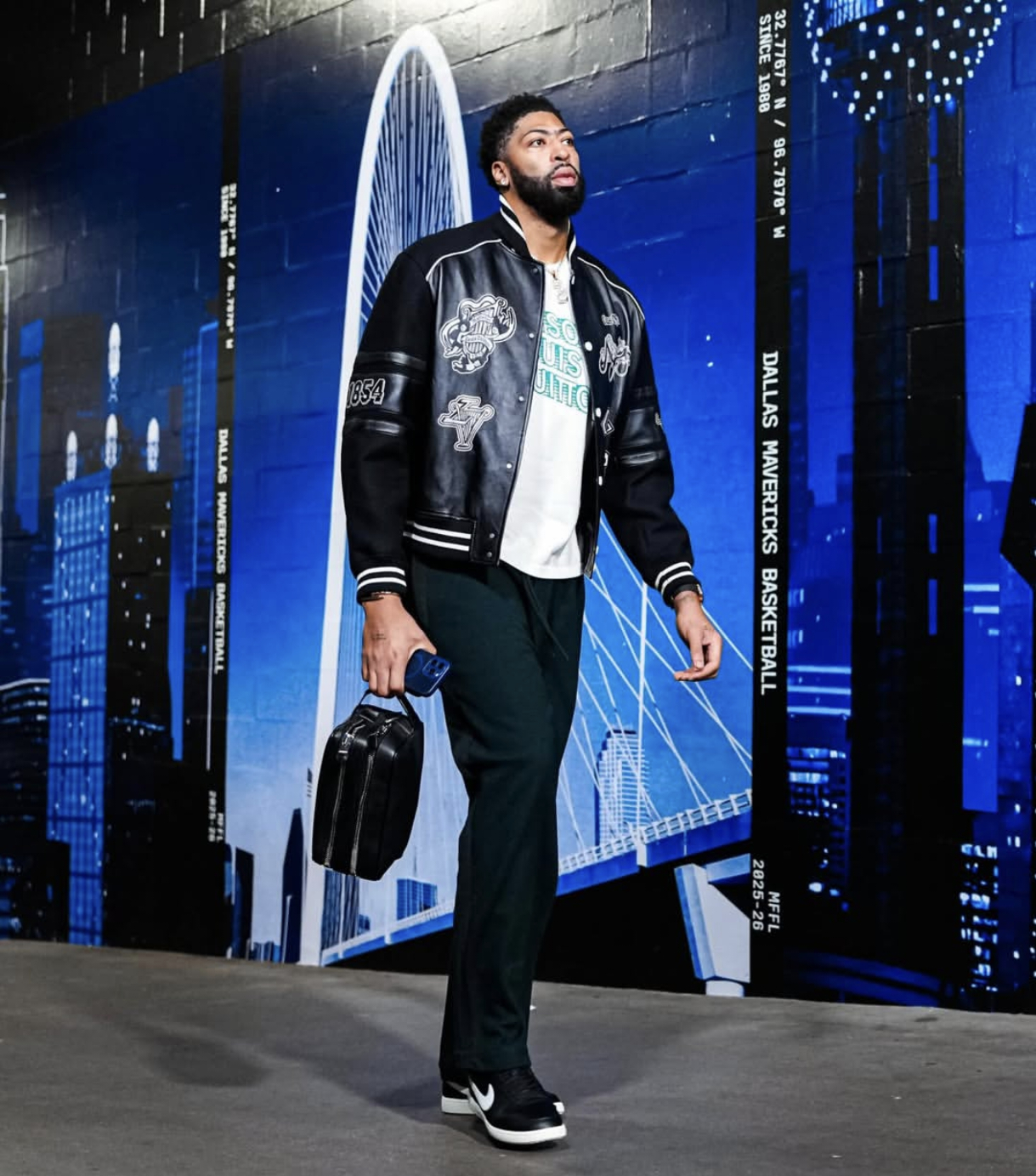 冲！安东尼戴维斯