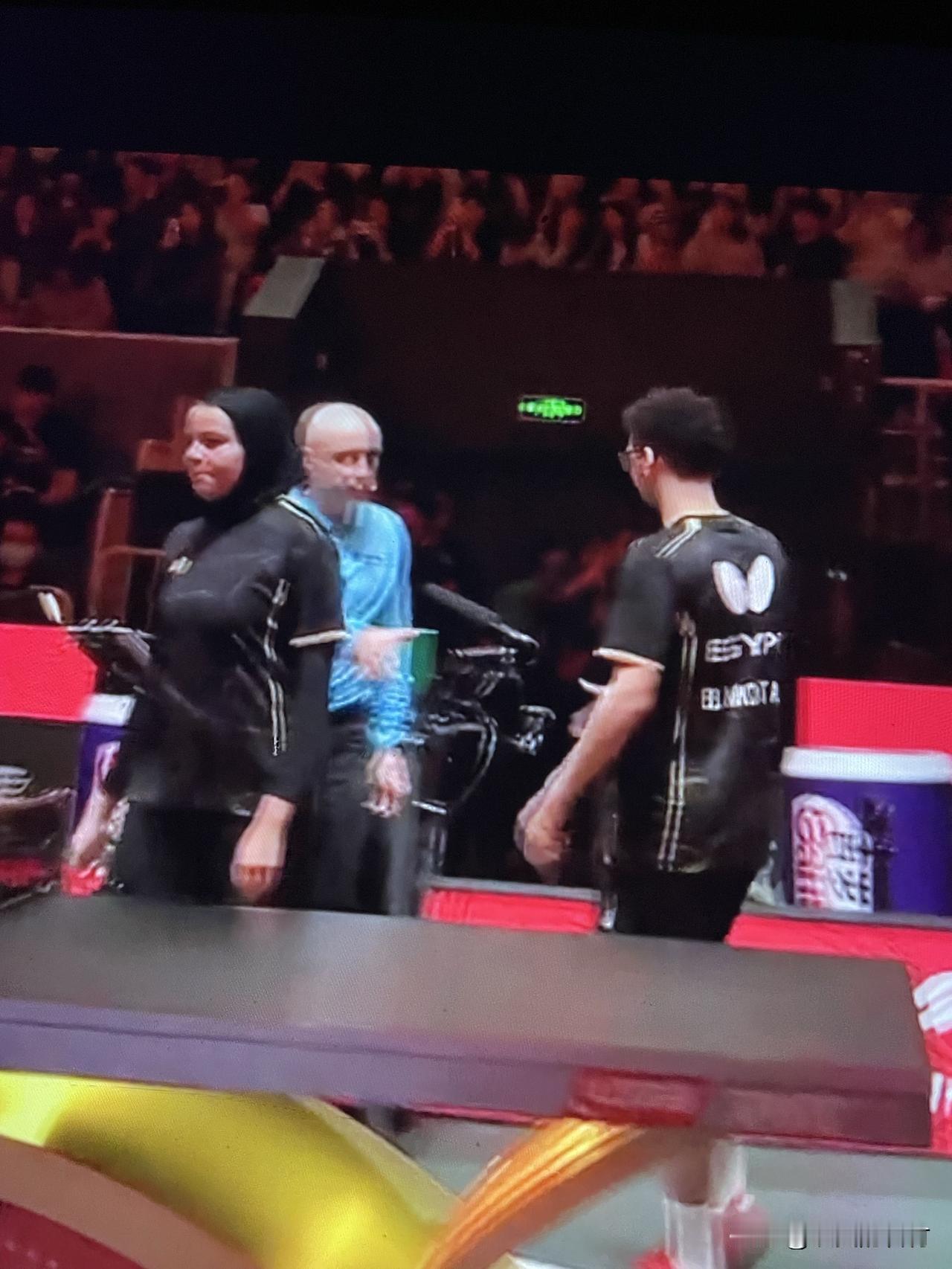 林诗栋蒯曼3:0穆斯塔法/玛尔娃
成都混合团体世界杯小组赛
中国队对阵埃及队
第