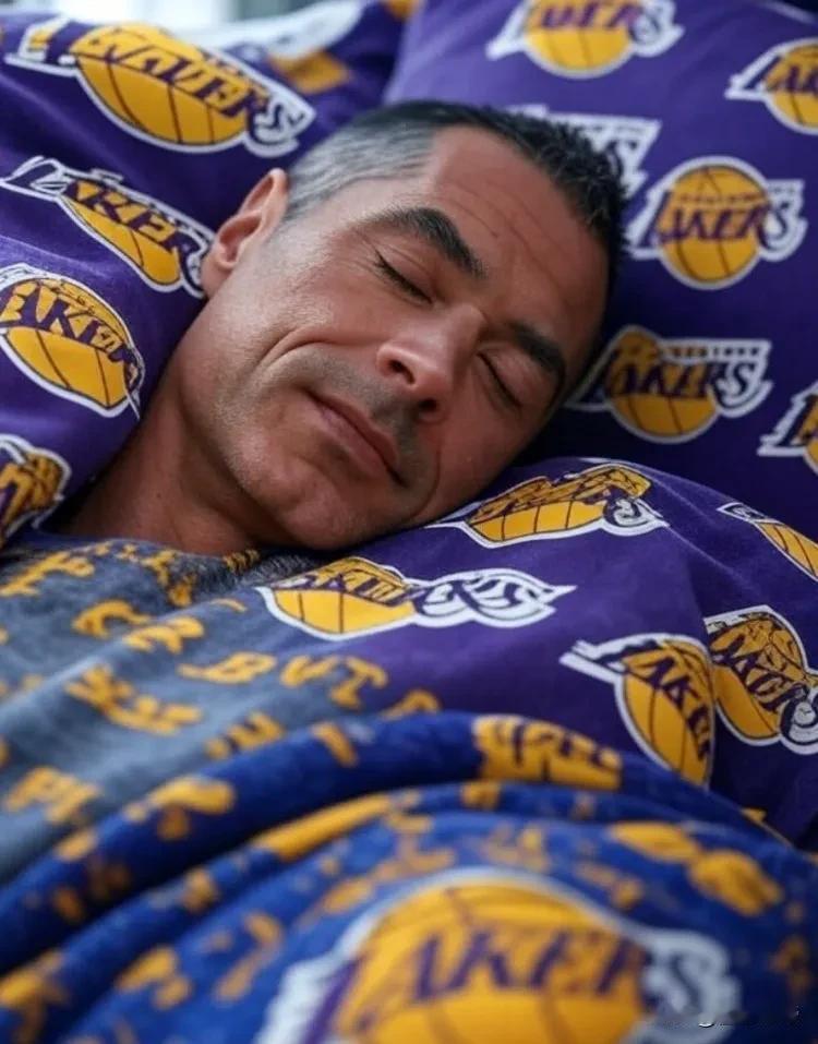 佩林卡快醒醒还睡呢，湖人在自由市场上一点动静都没有！

今天早上NBA自由市场开