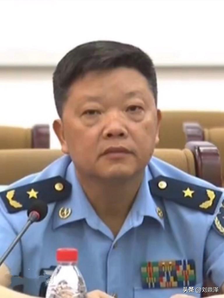 东部战区副司令王抗平被罢免第十四届全国人大代表职务！
王抗平，男，空军少将，特级