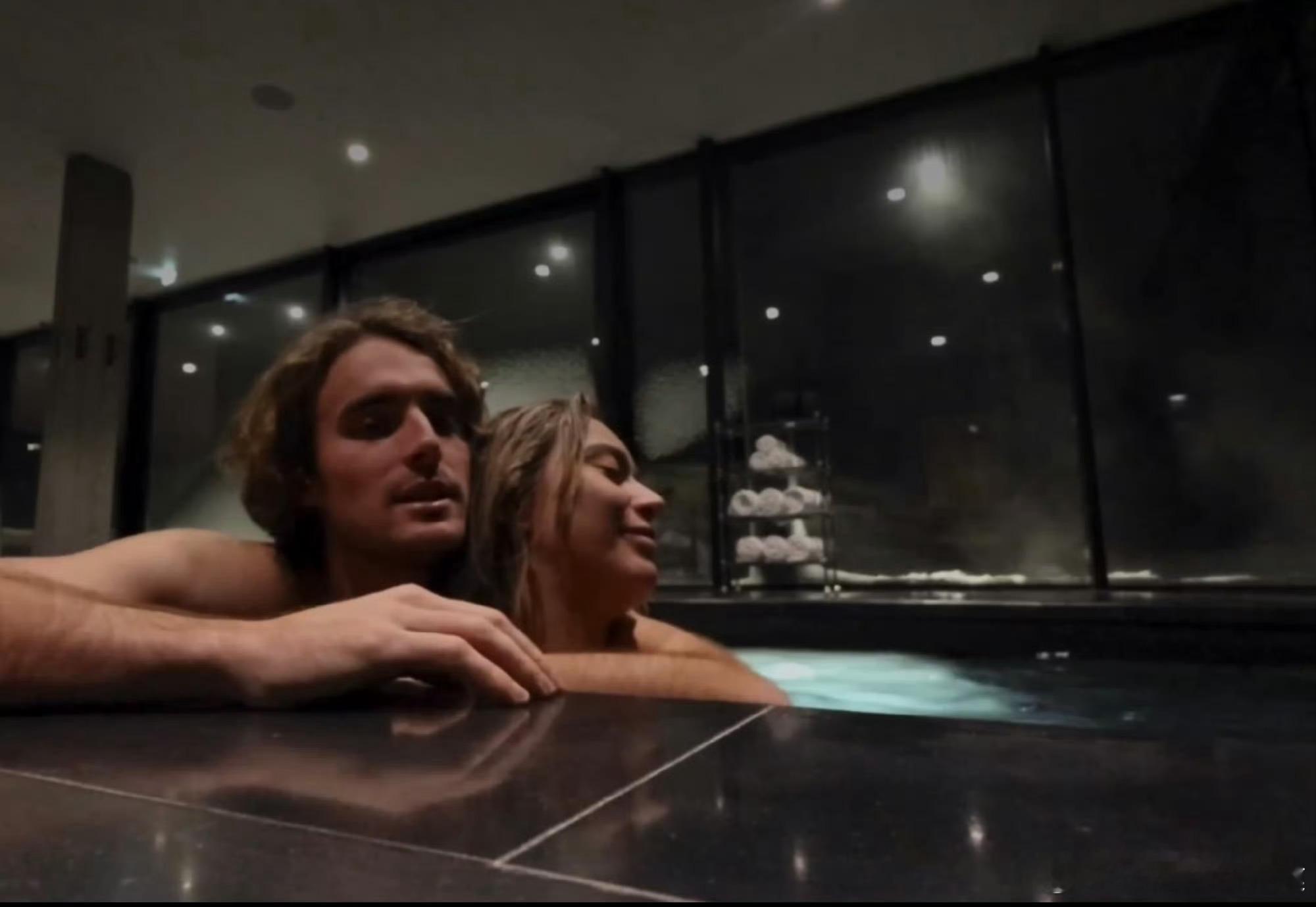 【西西帕斯妈妈谈儿子和巴多萨分手：男人可能更敏感】“这并不容易。最终，这完全是真