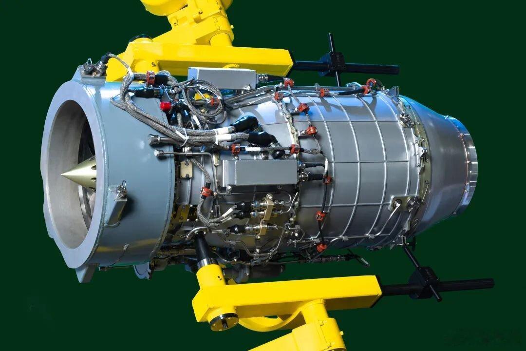 国产600公斤推力级涡扇发动机首飞成功 5月23日，F406涡扇发动机搭配气象无