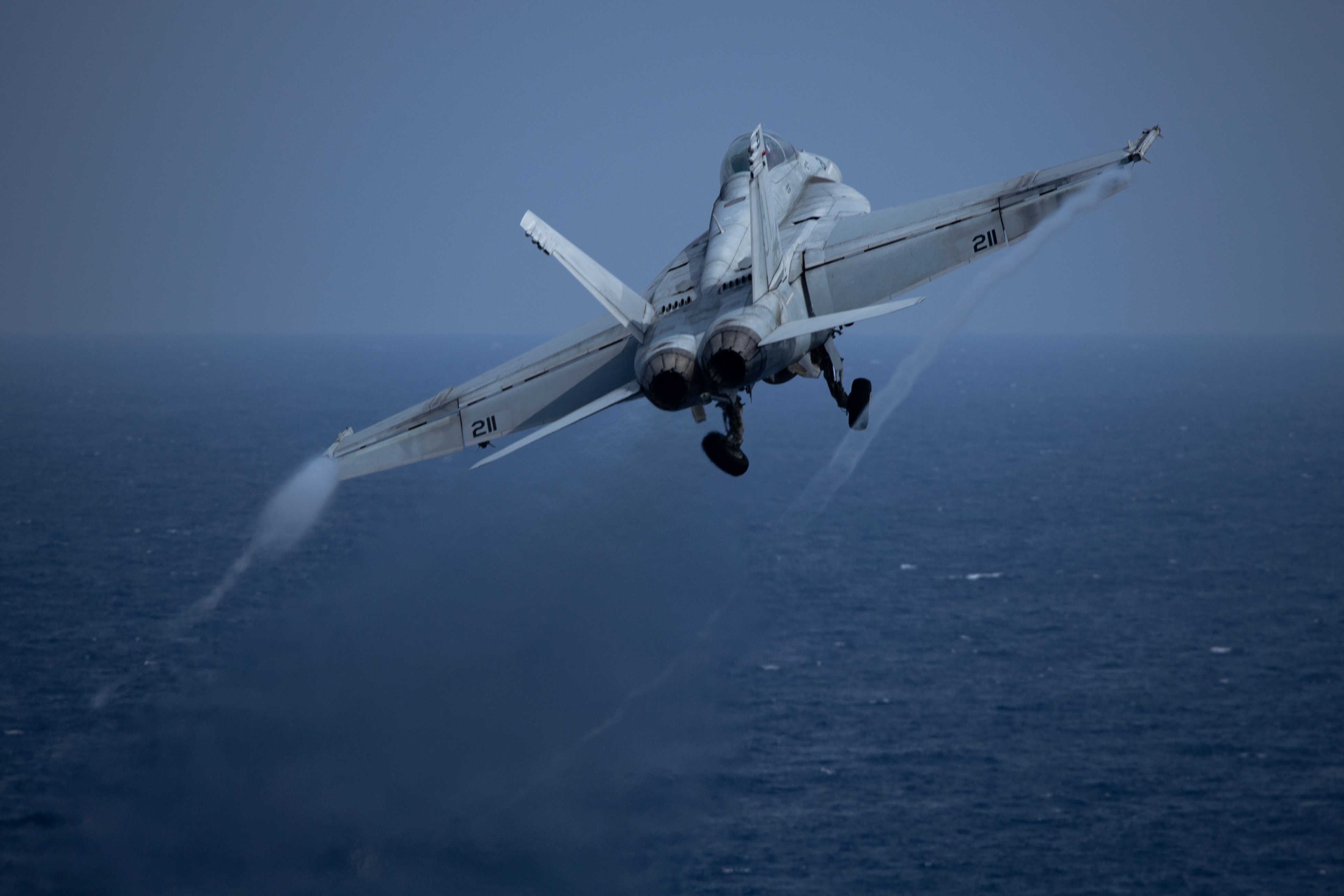 航空母舰杰拉尔德·福特号航空母舰(CVN 78)执行飞行任务 ​​​