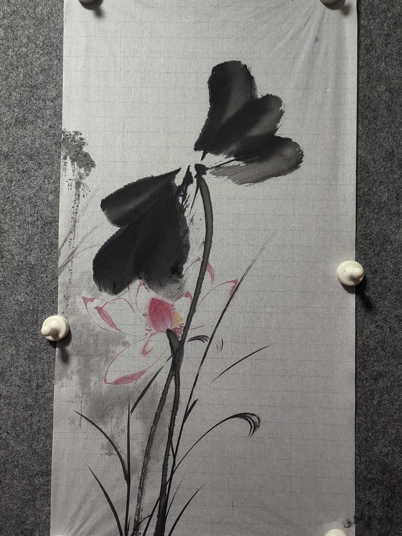 :富贵如龙，游尽五虎四海。
贫穷如虎，惊散九族六亲。