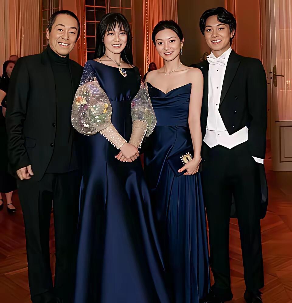 陈婷坦言幸福又升级，这份幸福感从何而来
 
陈婷感慨幸福升级，核心源于儿女长大成