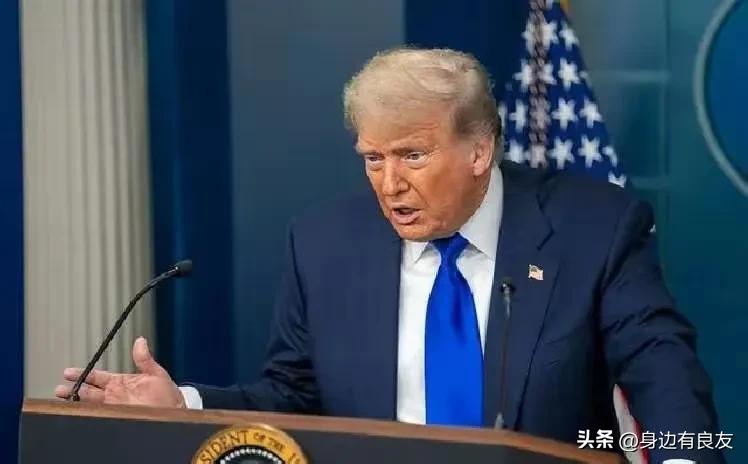 2. 英伟达黄仁勋对中国调查表态失望：近期中国对英伟达反垄断调查引发关注，黄仁勋
