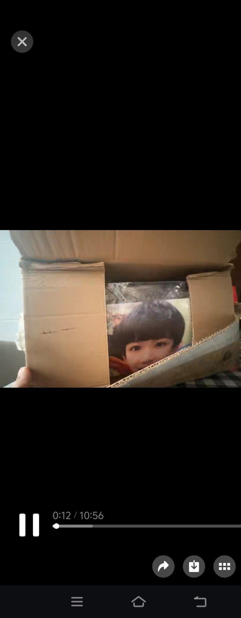 我妹在家给我录的开箱视频 说打开箱子一张脸吓她一跳啊啊啊哈哈哈哈哈哈哈 