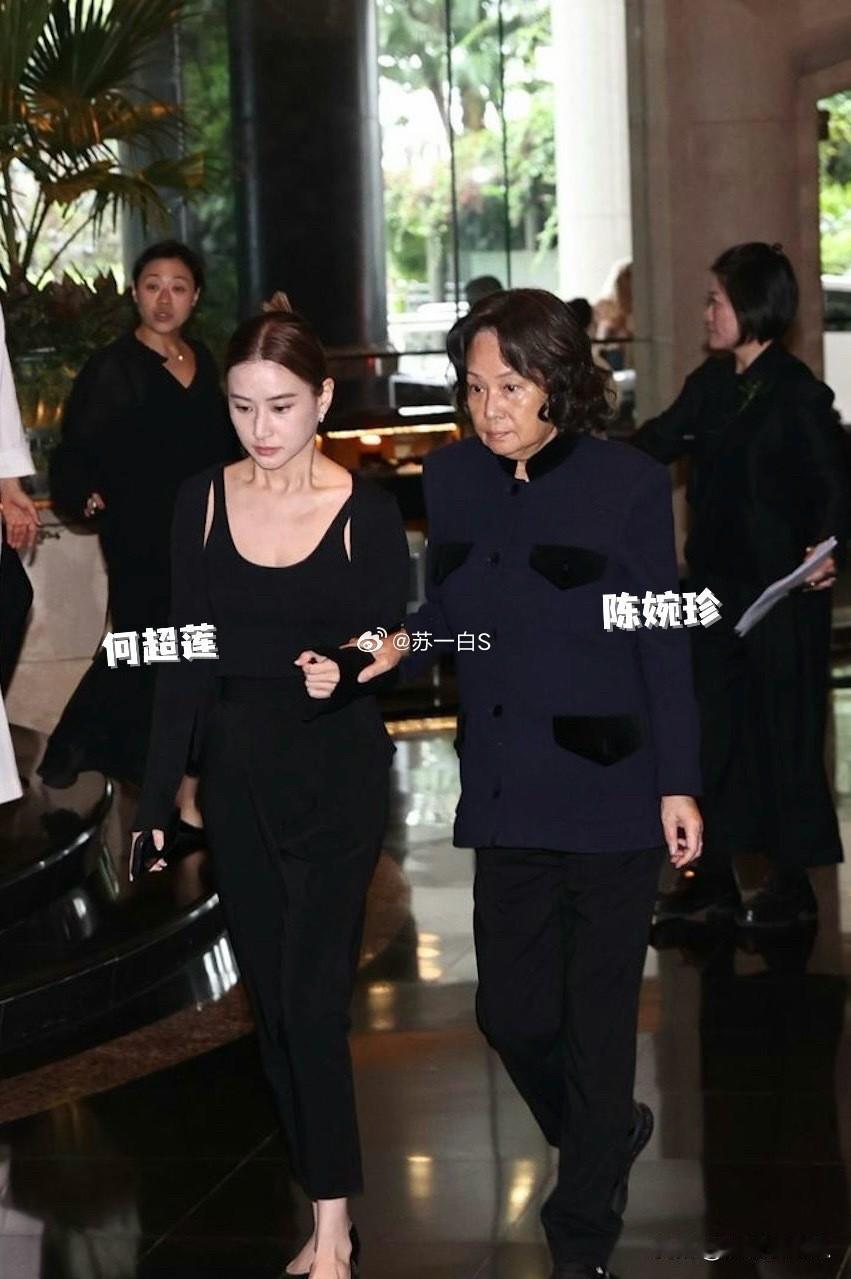 真不怪窦骁
商业活动不参加也没事，家庭聚会不参加也无所谓，但是这次另一个女婿都来