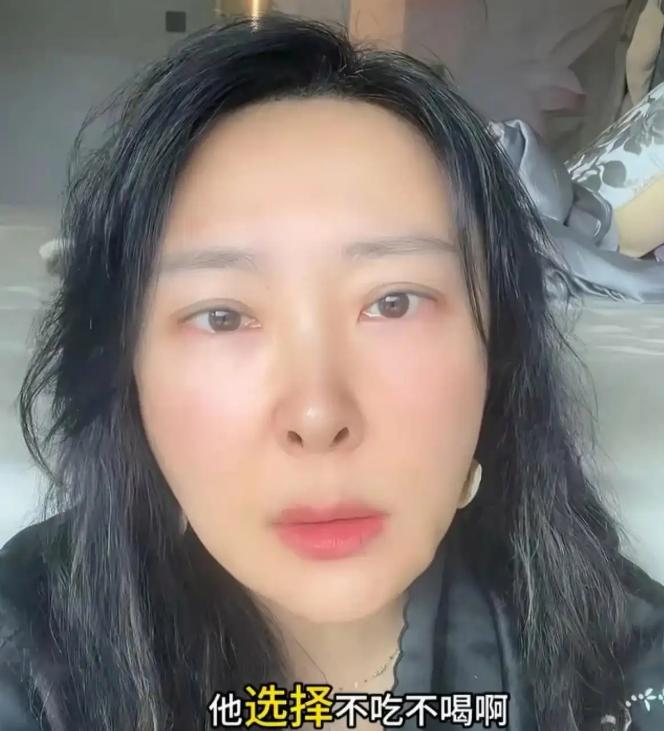 游本昌的女儿游思涵说：“我父亲最后的两三天他选择不吃不喝，然后我们也没有强行喂他