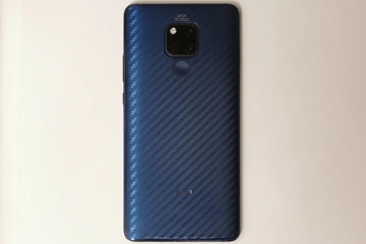 Mate 70即将发布，可我还在用Mate 20，不过是带“X”的，屏幕尺寸7.