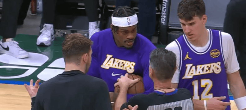 范德比尔特：NBA首分意义重大，很高兴蒂耶罗拿到比赛用球