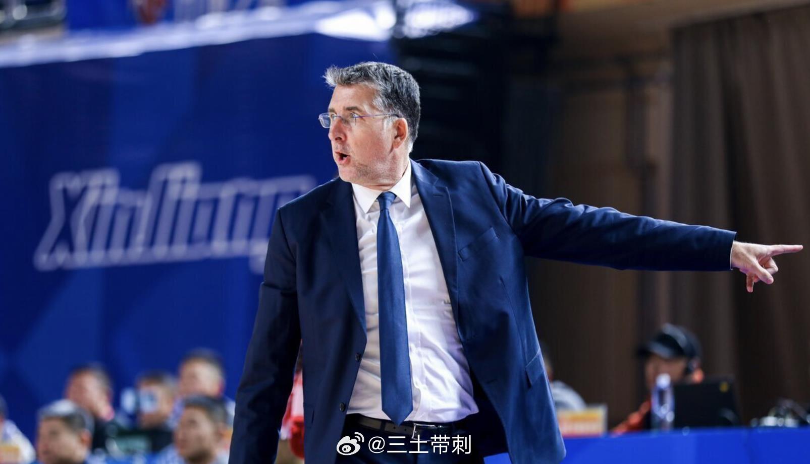 cba 格兰1月12日开始执教新疆，这段时间战绩7胜14负，确实难称满意。新疆的