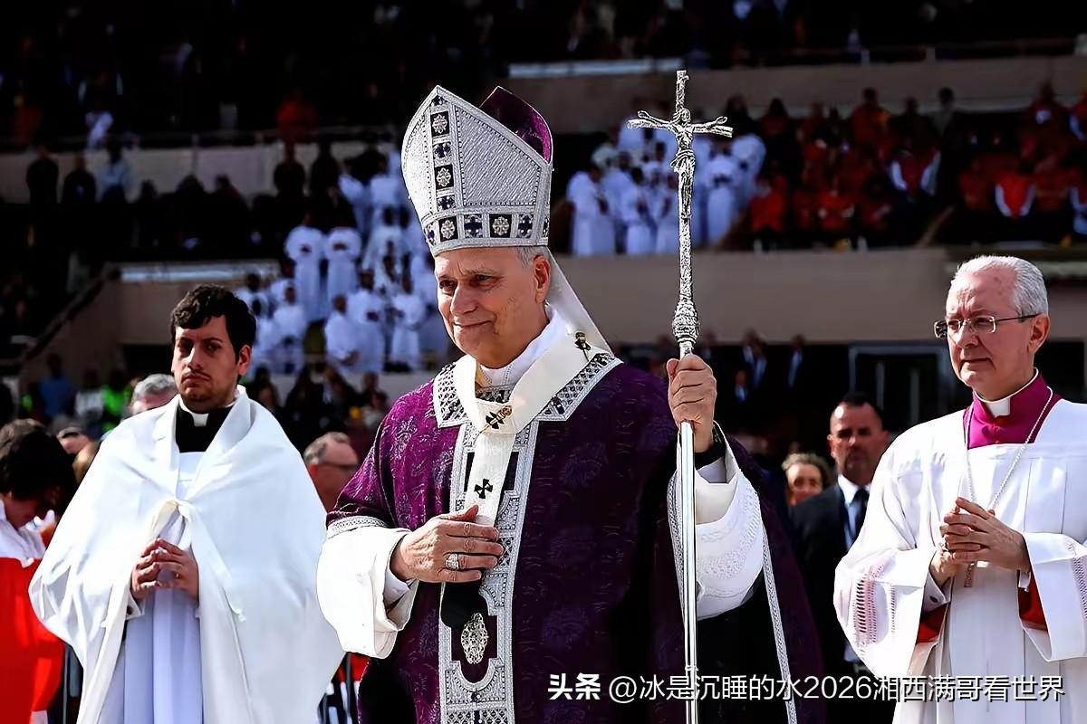 3月29日，罗马教皇利奥十四世 在梵蒂冈圣彼得广场上，向数万人发表讲话。他表示，