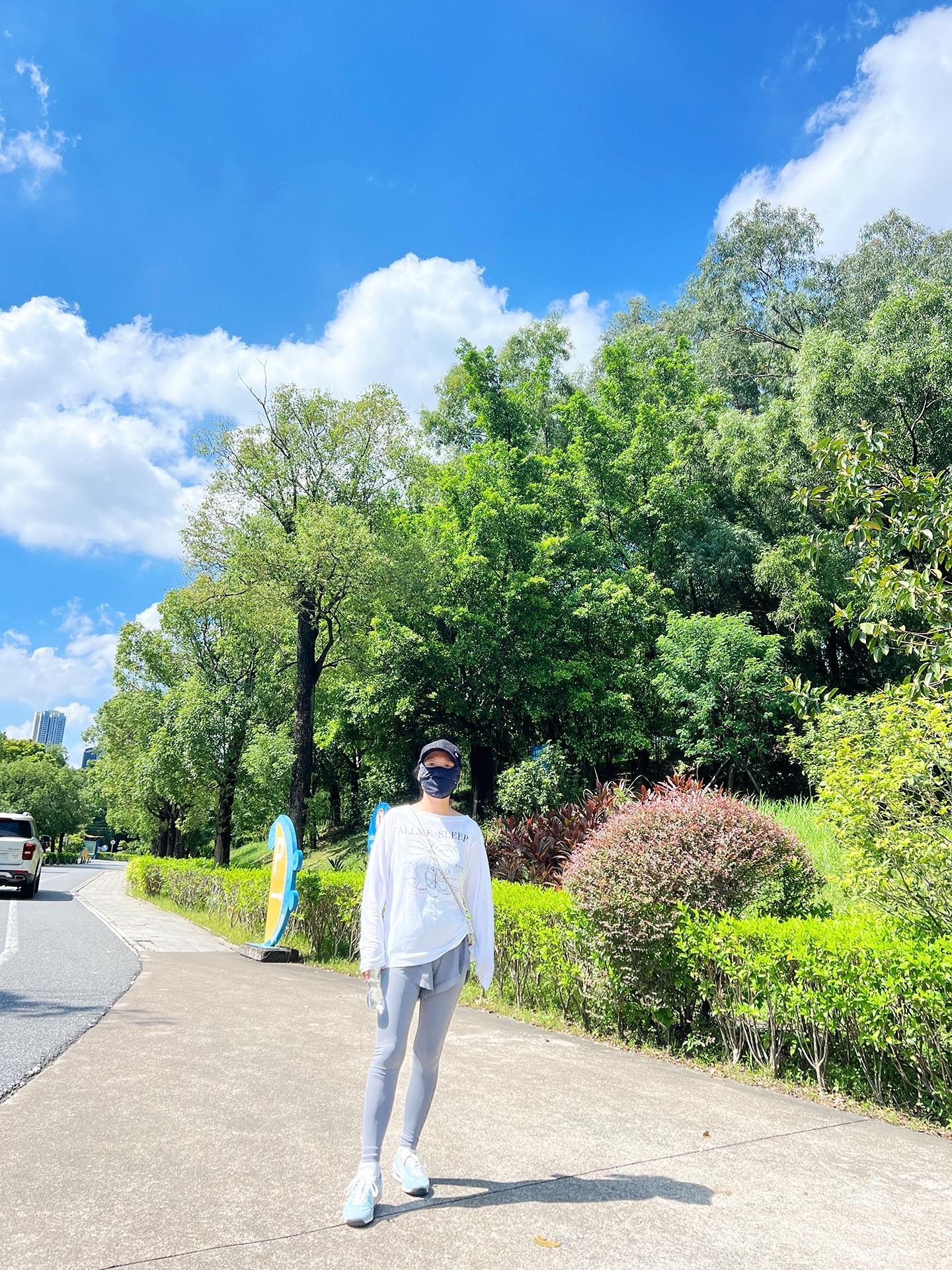 周末，陪娃运动打卡！给岁月留个缝隙，阳光才能照射进来！