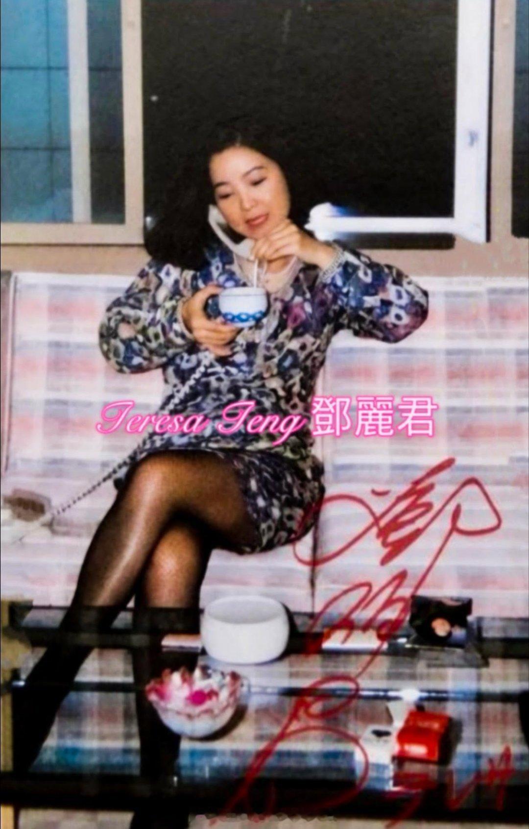 1991年7月，单曲唱片《让我与悲哀共舞》的宣传名信片。邓丽君特地赴日为新歌进行