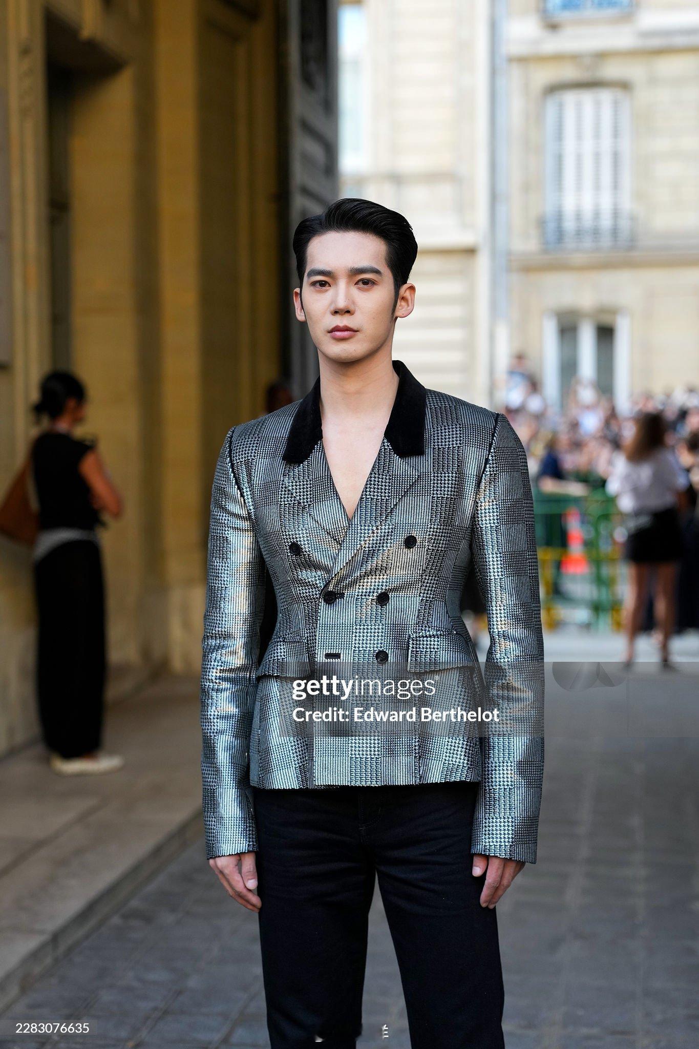 于适、陈星旭出席Dior Homme 2027春夏男装秀，来自G社生图。 