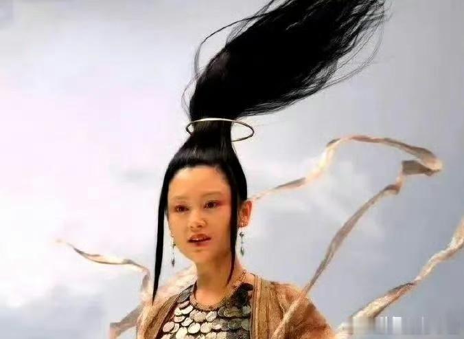 原来，当年《无极》这造型不是瞎编的? 