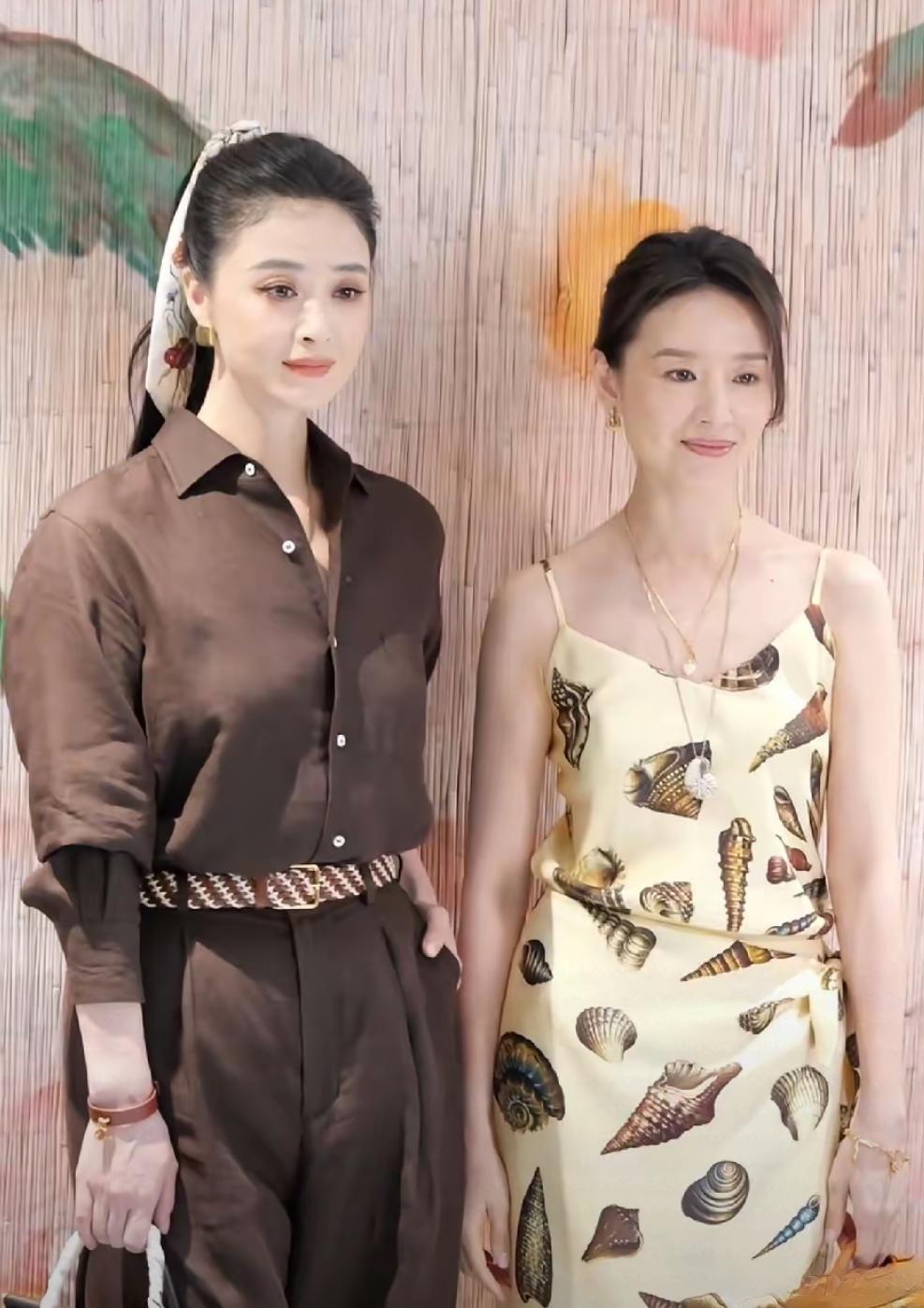 蒋欣董洁同框