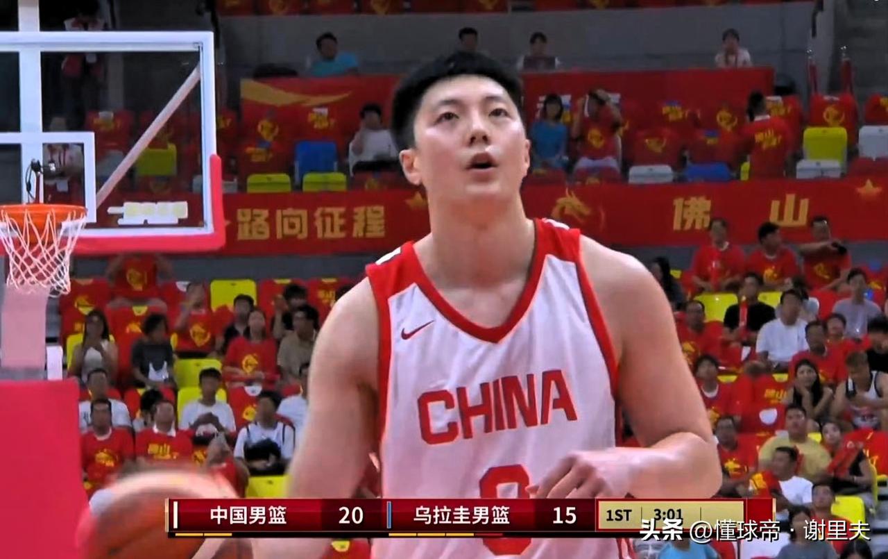 数据看表现！男篮险胜乌拉圭，5位球员表现合格，2人优秀领跑正选名单，郭士强手里还