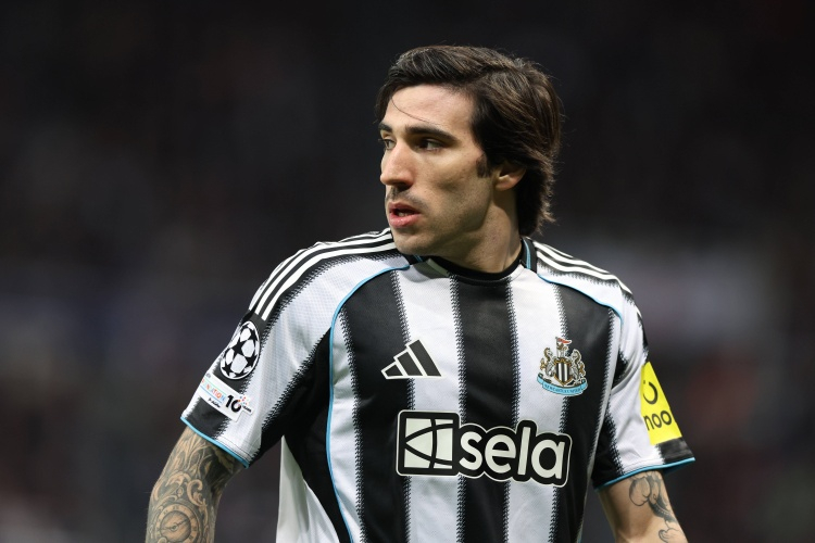 英媒：托纳利伤情没预想那么严重，埃迪·豪确认他可能出战桑德兰3月20日讯 据英媒