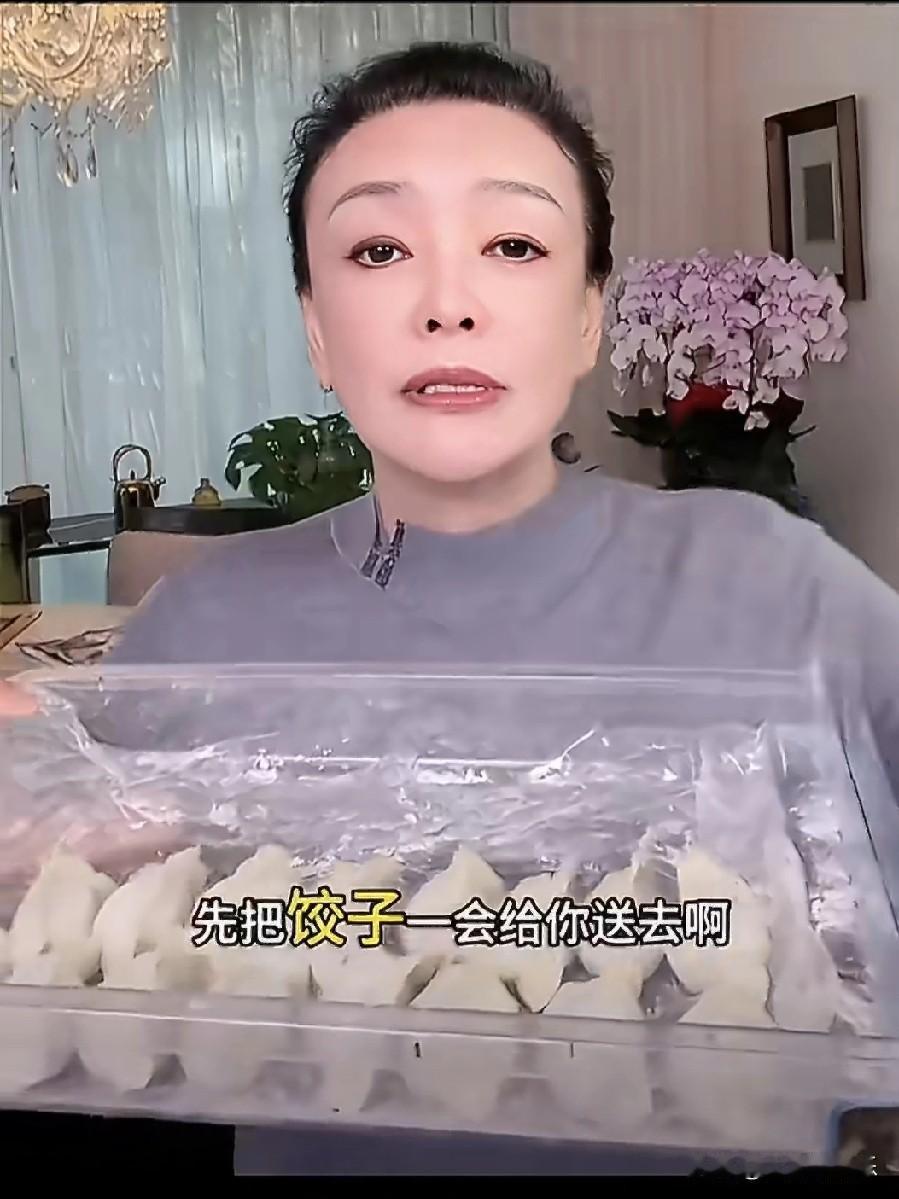 我看马筱梅都能在婆家横着走了。

母凭子贵，连强势的张兰都讨好她，
马筱梅想吃饺