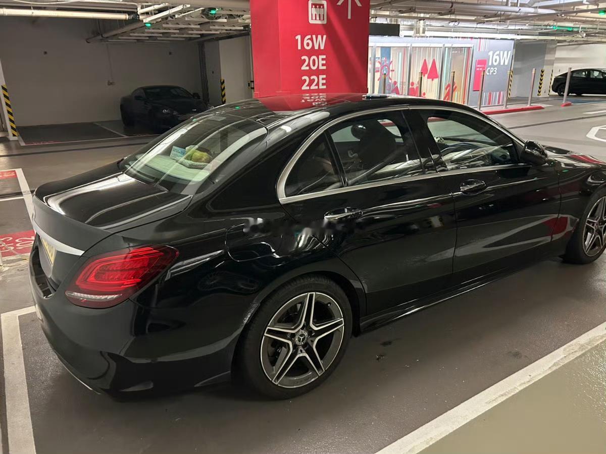 香港版奔驰C200，1.5T发动机，2019年上的牌，跑了13万公里，香港这地方