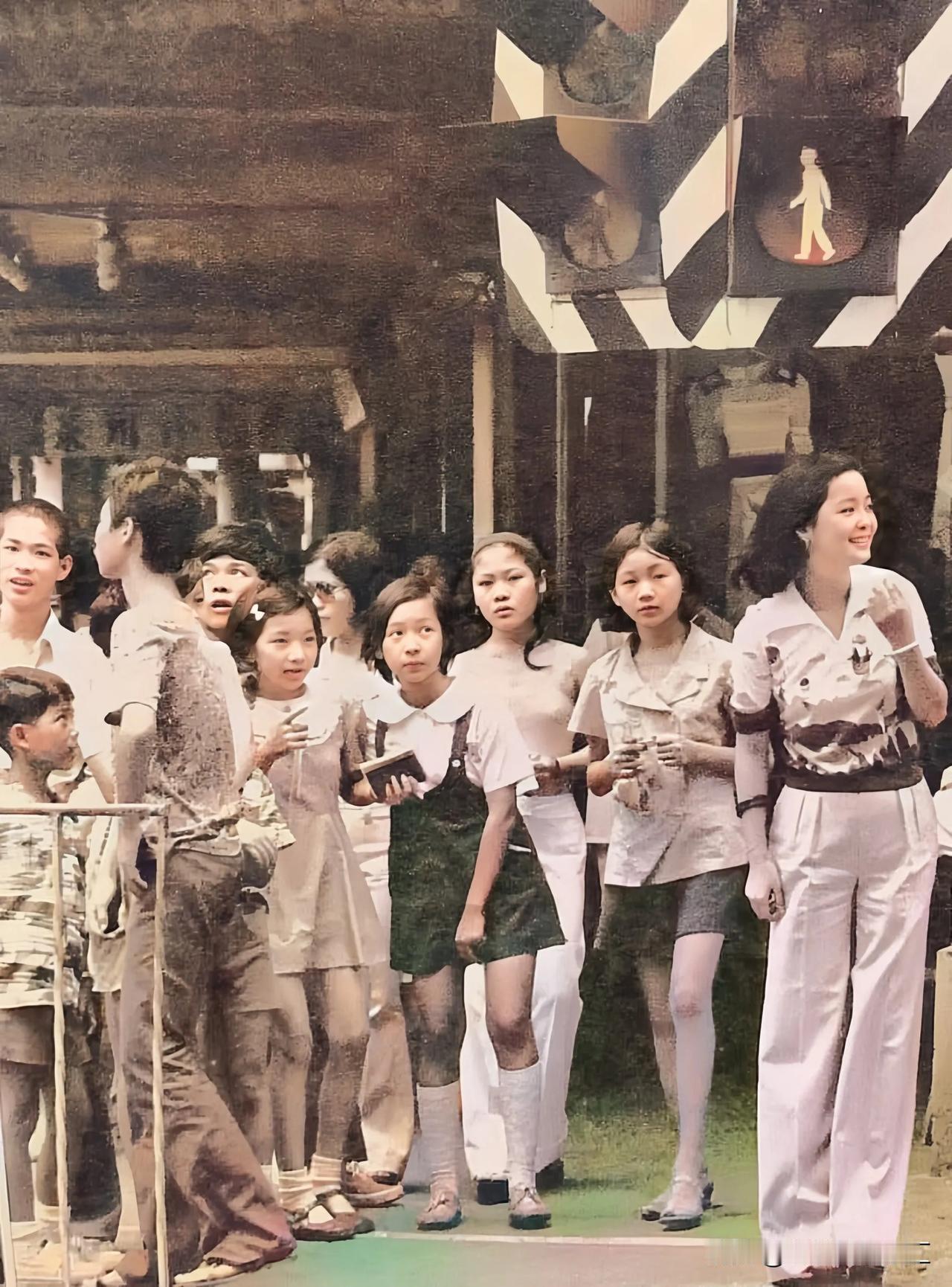 少女时代的邓丽君