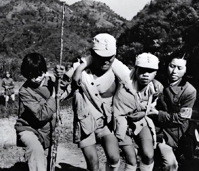 1941年9月，晋察冀第一军区司令员杨成武带队突围时，突然得知一个重要消息：“后